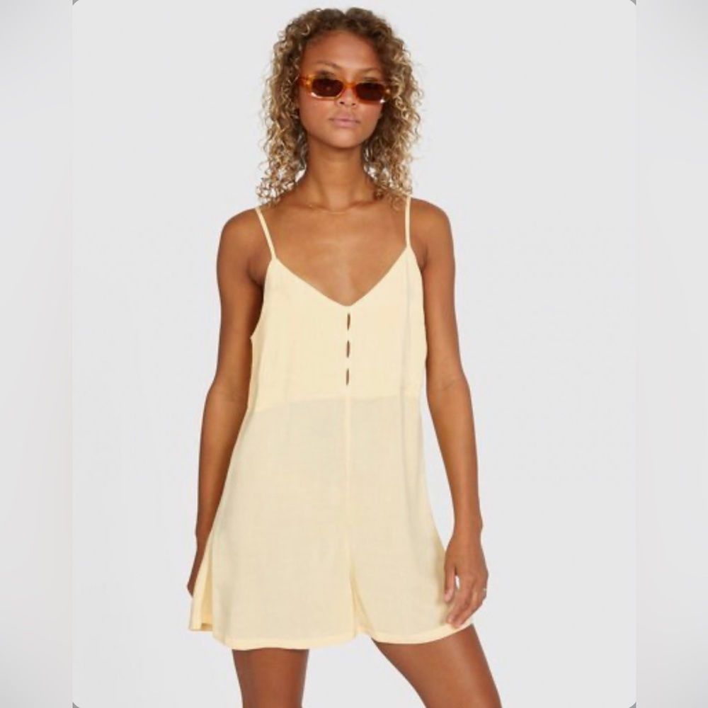 RVCA Woodstock Apricot Romper | Women’s Medium | NWT